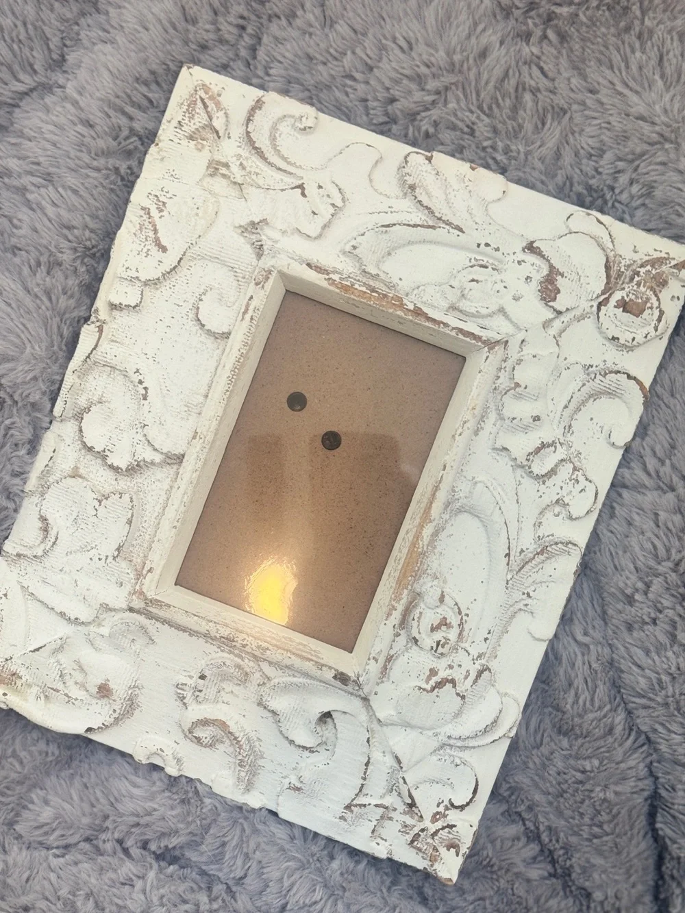 Mud Pie 4 x 6 “La Bella Maison” Distressed White Wood Picture Frame